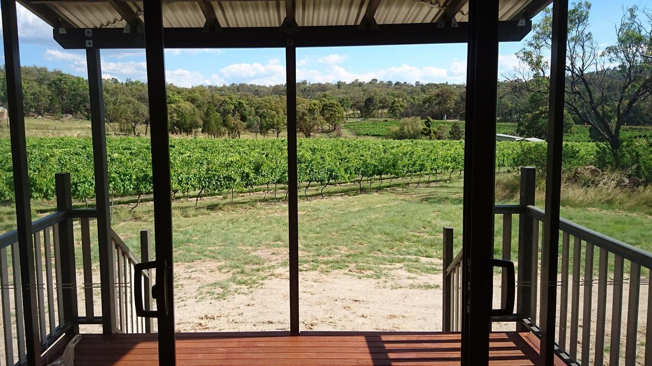 Just Red Wines Cabins Ballandean Екстериор снимка